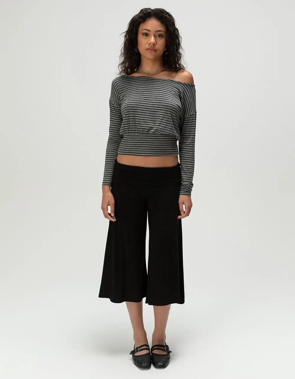 Women‘s Low Rise Gaucho Pants