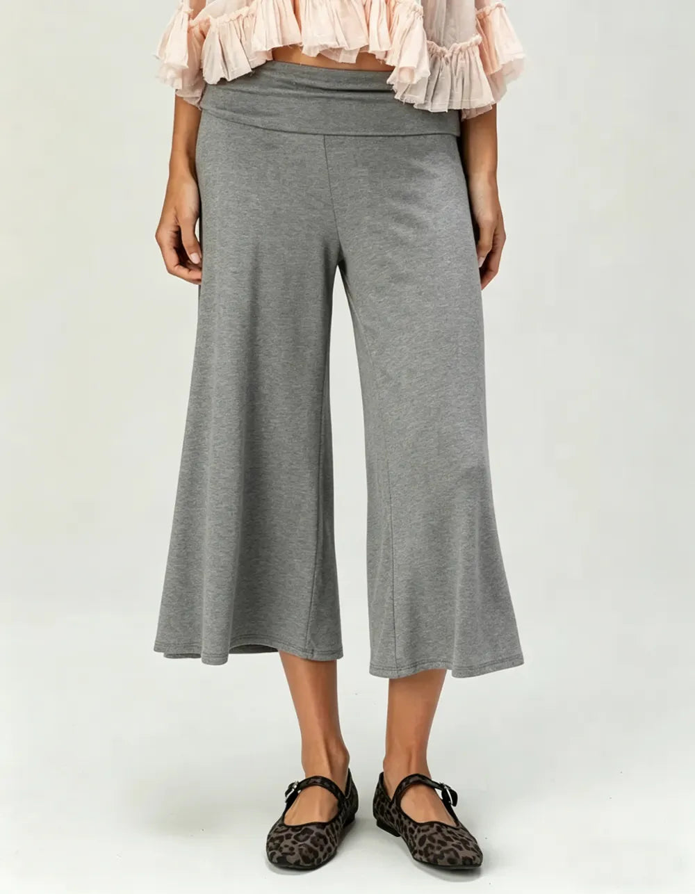 Women‘s Low Rise Gaucho Pants