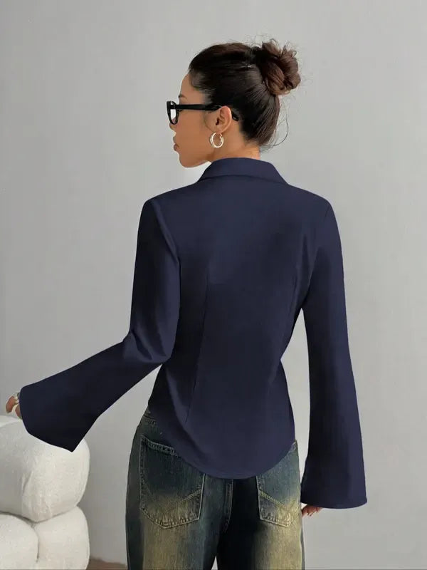 Women's slim-fit button-down long-sleeved shirt