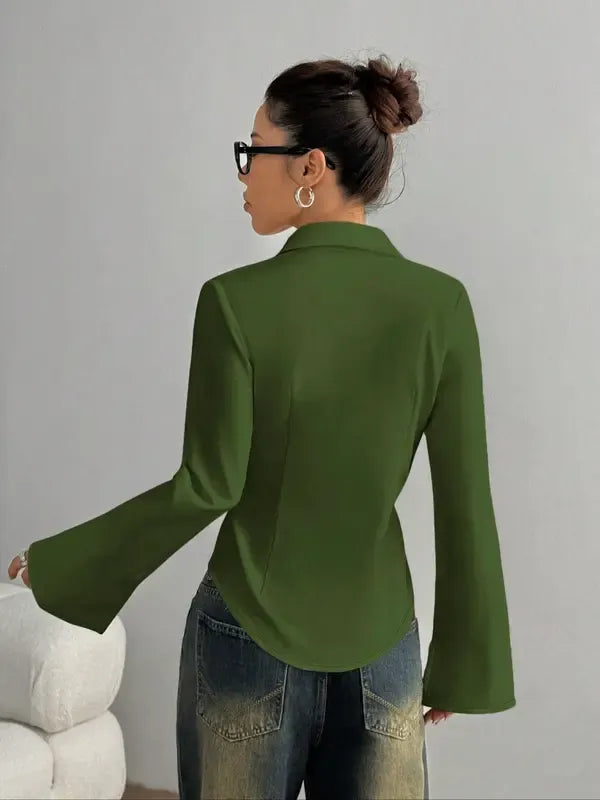 Women's slim-fit button-down long-sleeved shirt